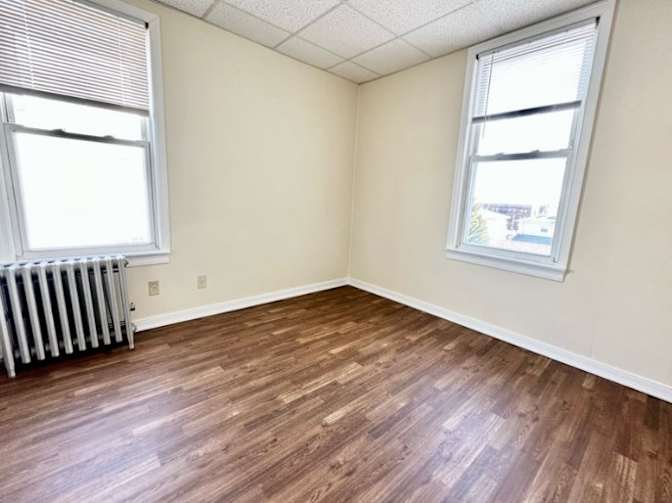 Renzo's room