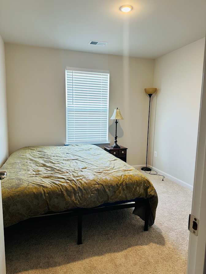 Mona's room
