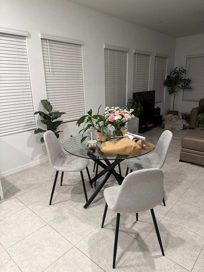 Diamond Molyneaux's room