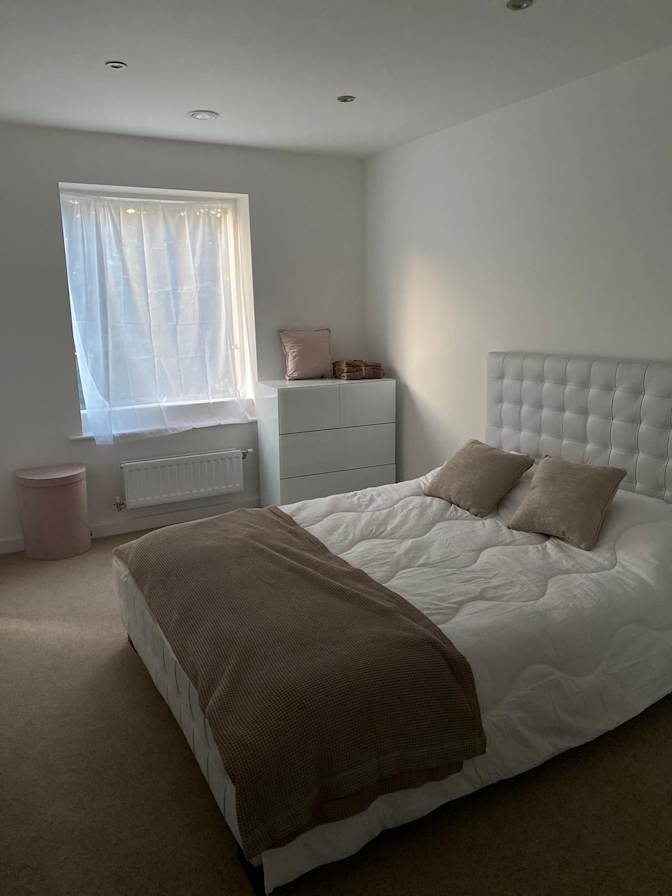 Lina's room