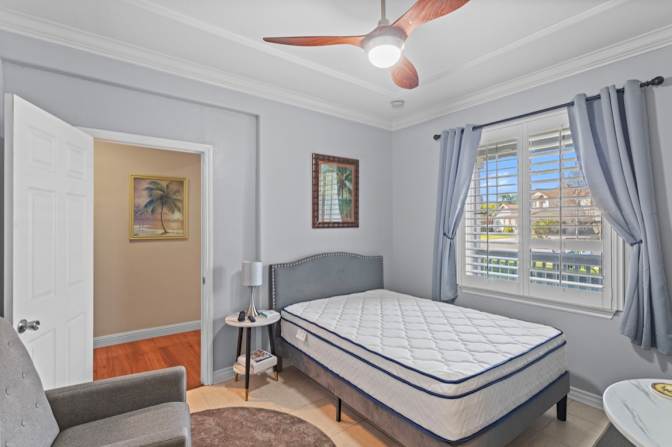 Joy’s  Rentals's room
