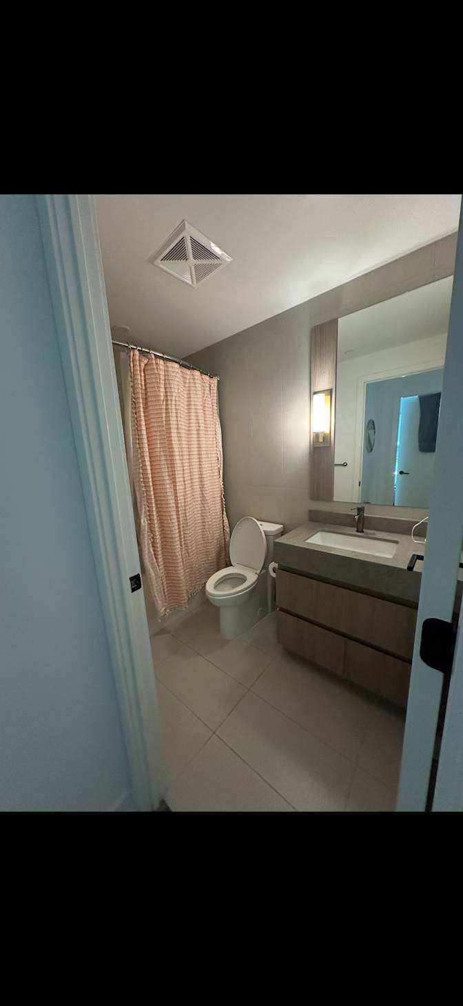 Kaitlyn's room