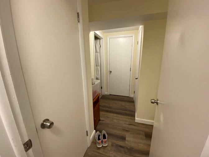Mercedes's room
