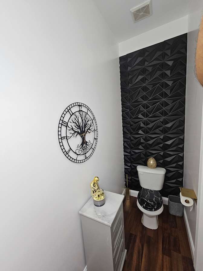 Francisco's room