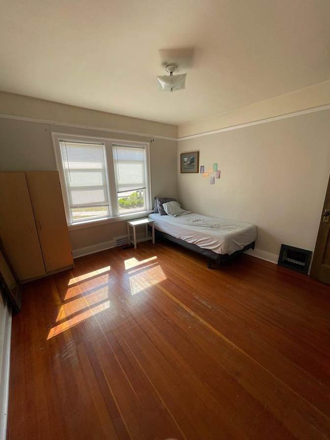 Isabelle's room