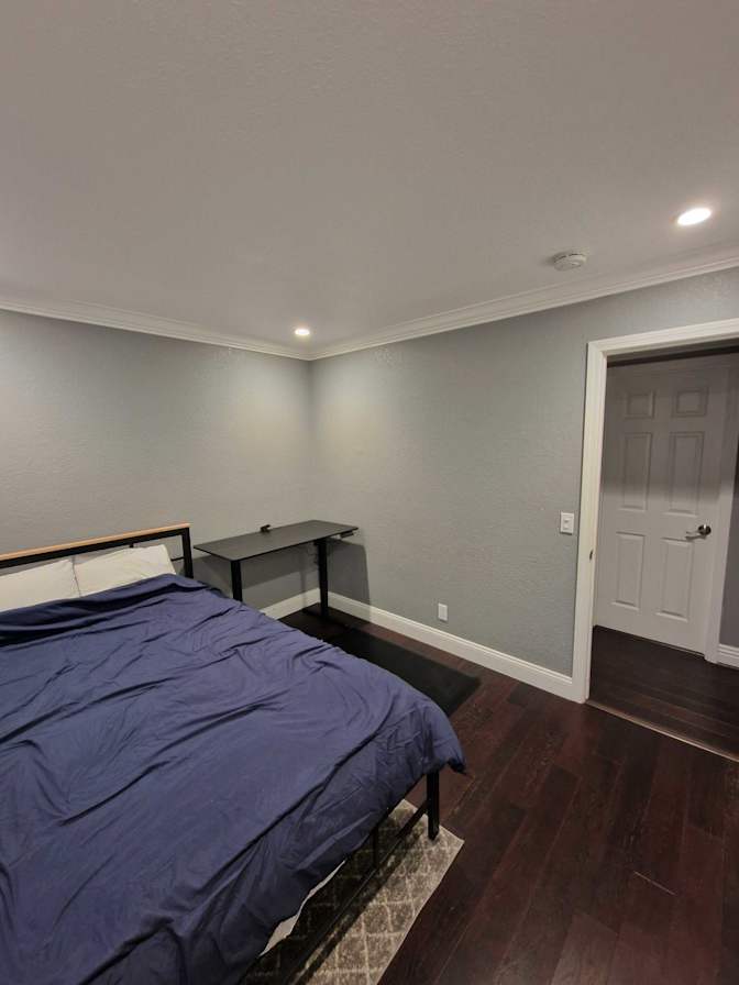 Jose's room