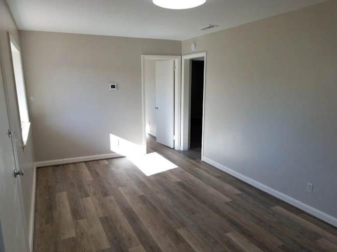 Thomas's room