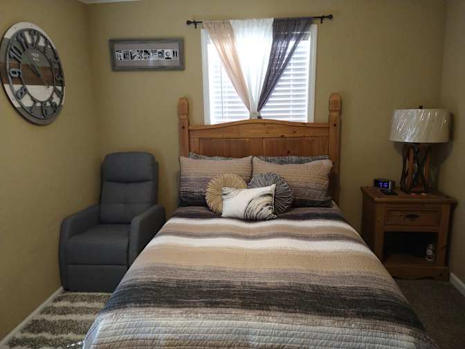 Dayna's room
