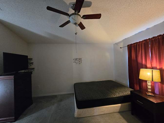 Juan's room