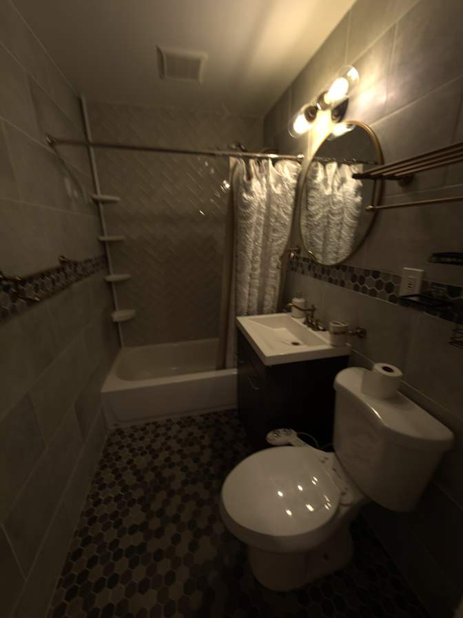 Yekta Nas's room