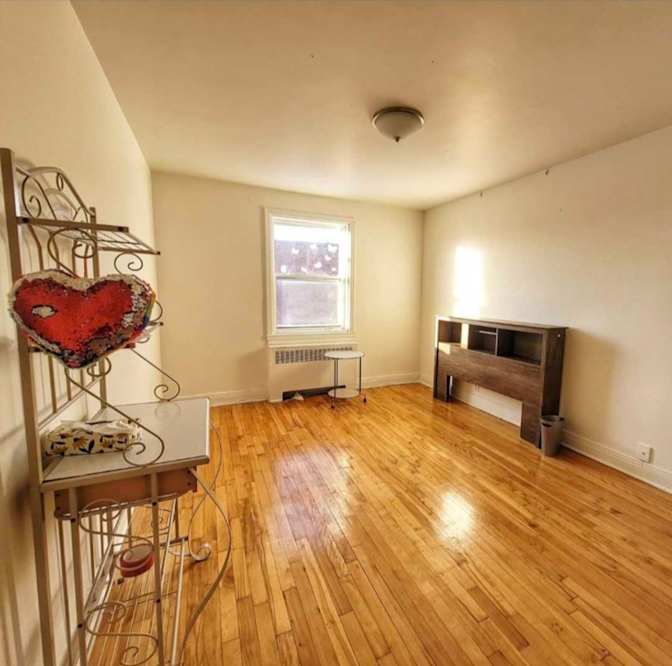 Sara's room