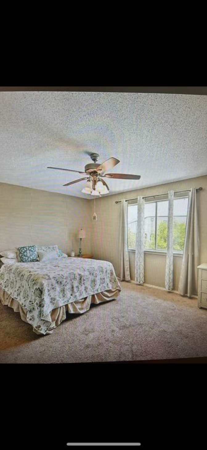 Zee's room