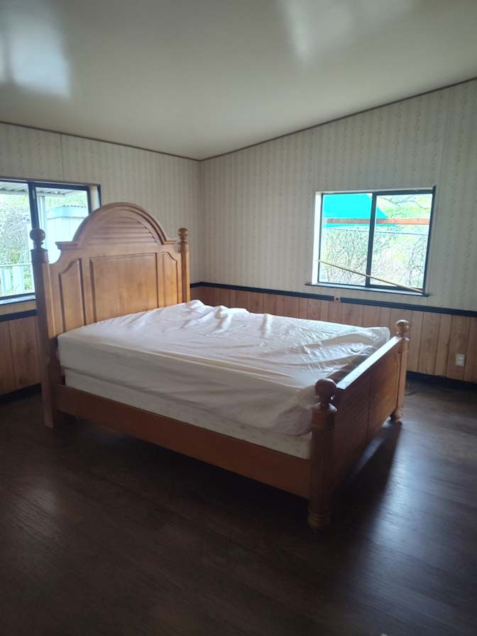 Rhonda's room
