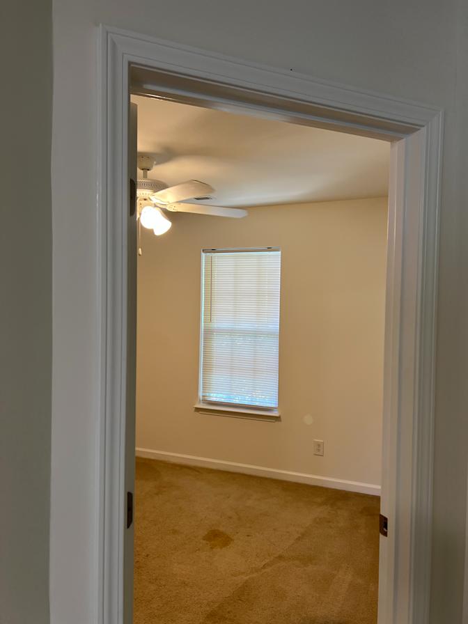 Alcove Rooms's room