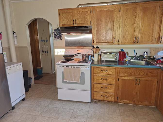 West End - Photo 5