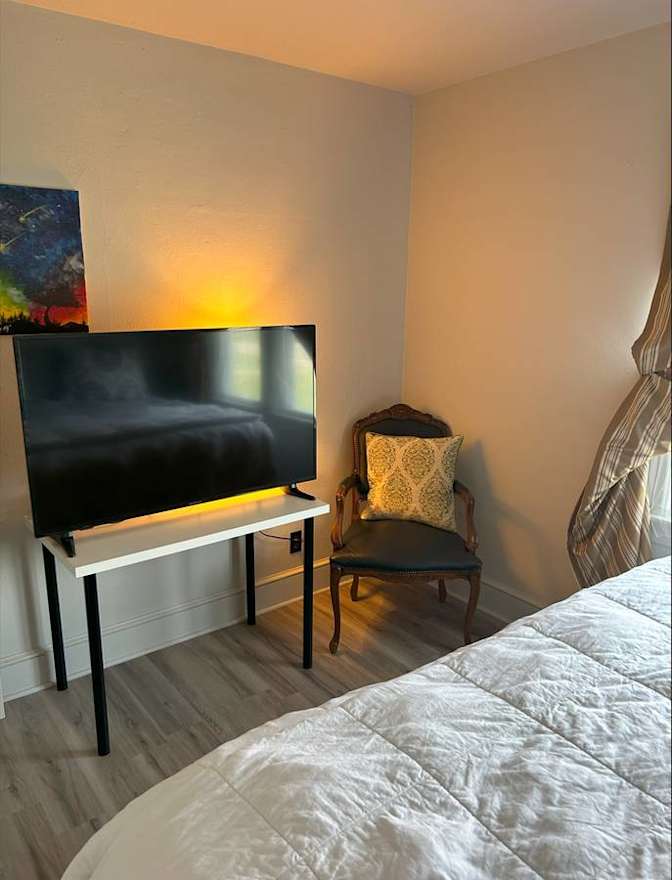 Wei's room