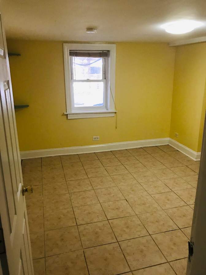 Magno's room