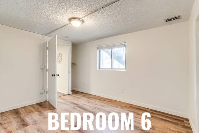 HomeCrew's room