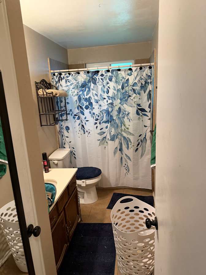 Dennis Carty's room