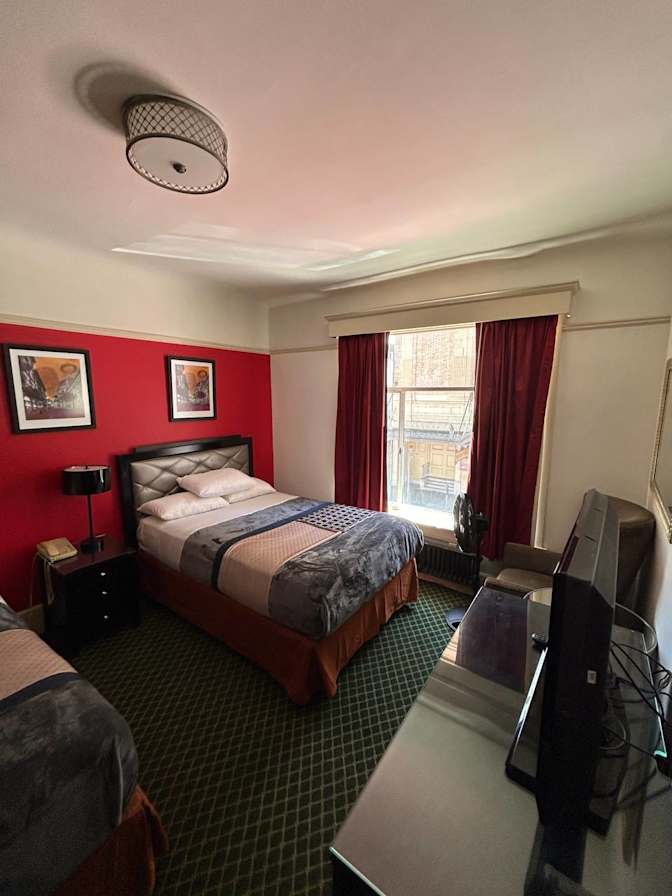 Julia Va's room