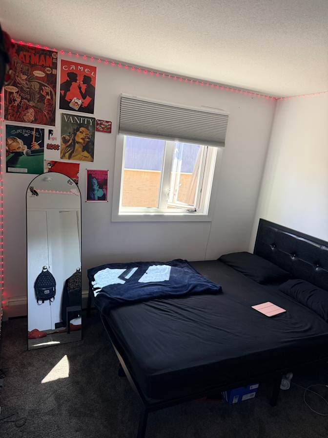 Chelsea Ernest's room