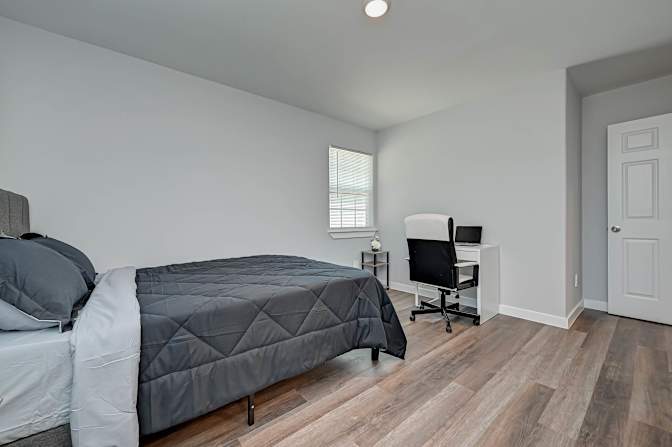Felix's room