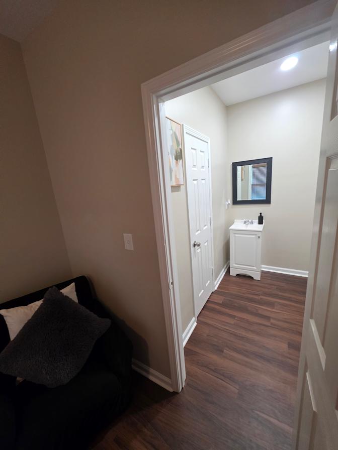 CL&C Property Management and Consulting's room