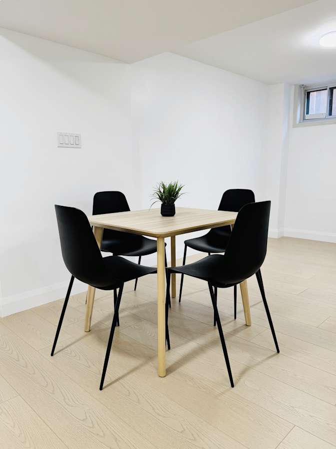 Toronto Room for Rent's room