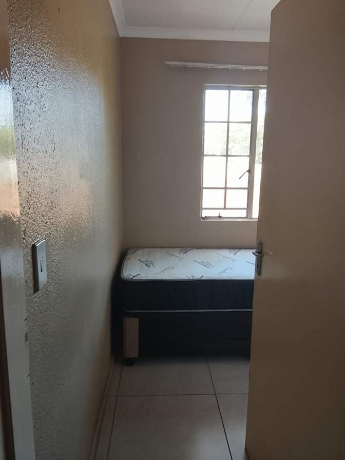 Thobile's room