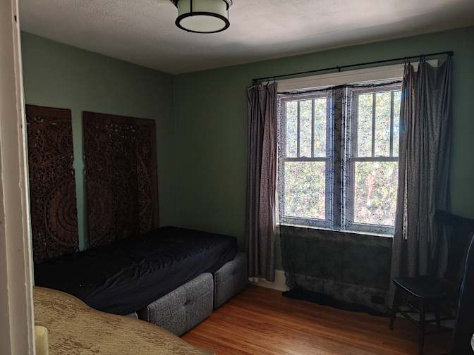 Foster's room