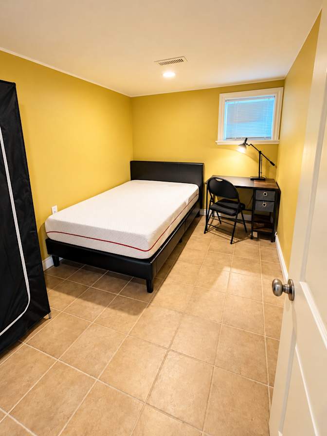 John-Morgan's room