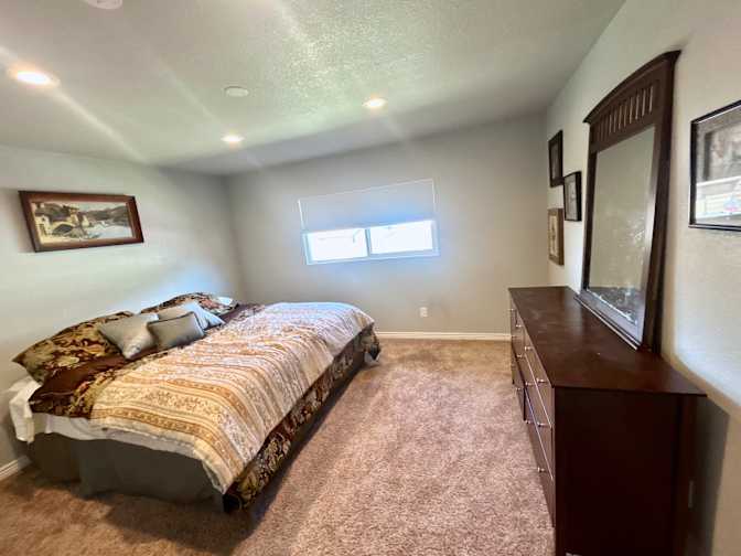 Andrea's room
