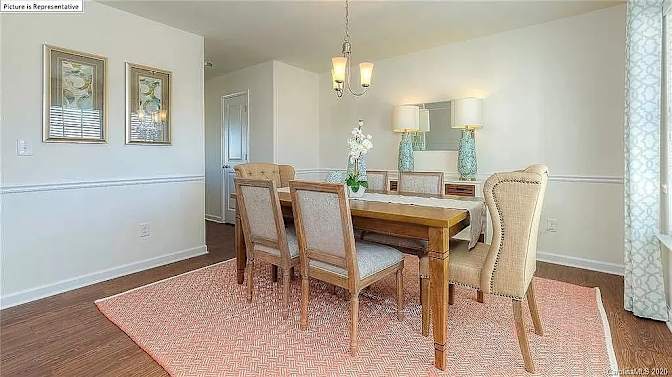 Alcove Rooms's room