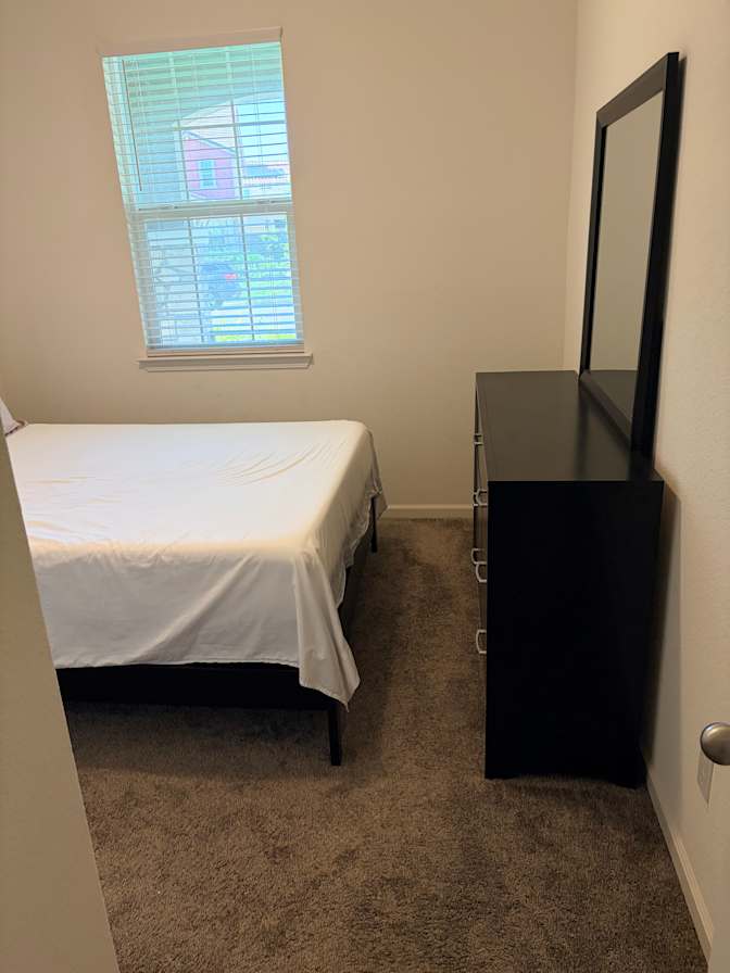Leyssa's room