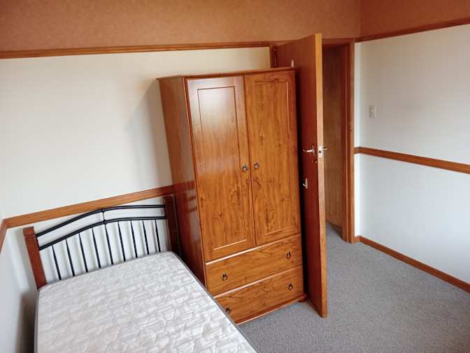 Gareth's room