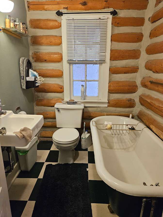 Jayde Edmundson's room