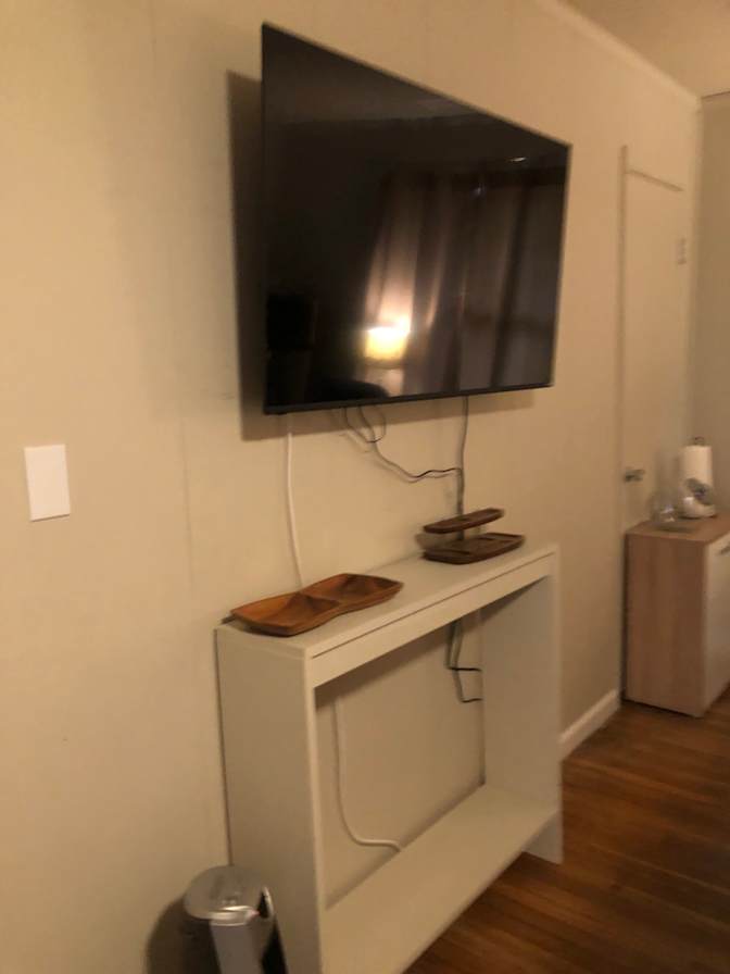 Fully Furnished's room