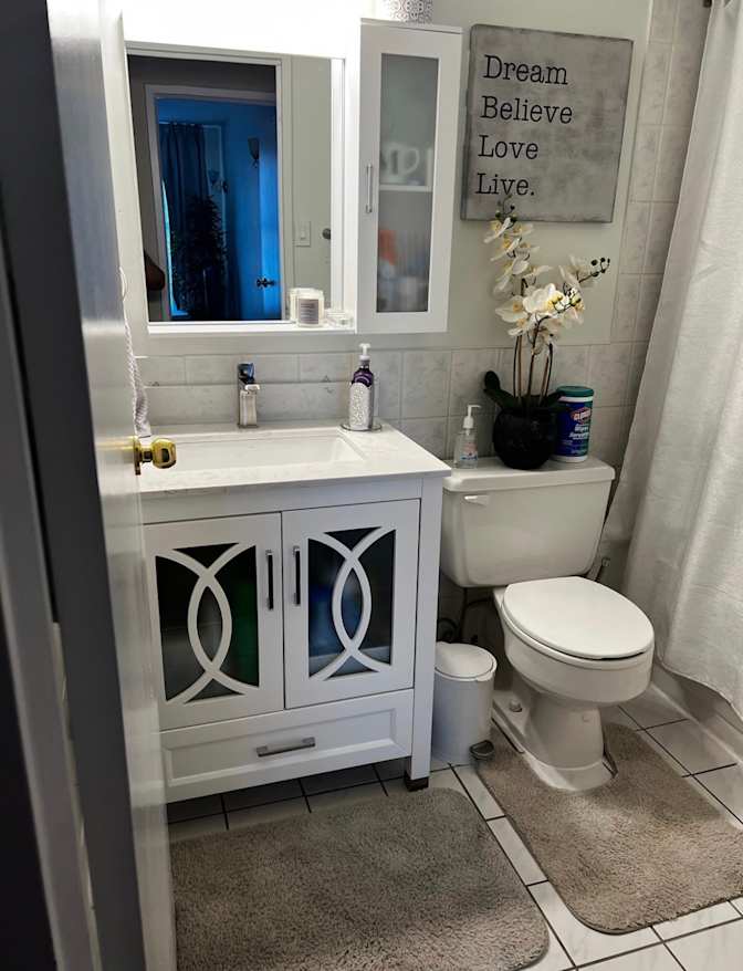 Chloe's room