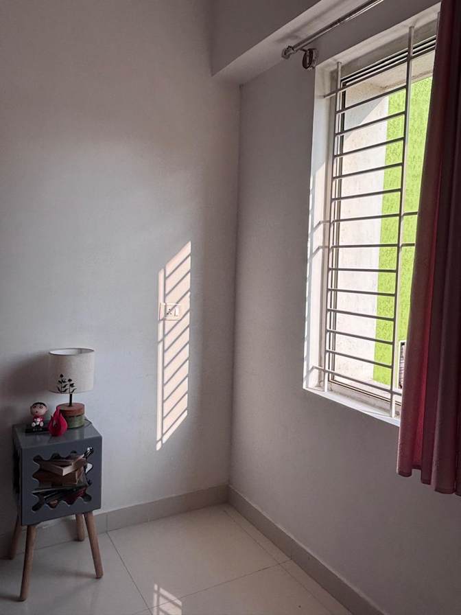 Aarthi A's room