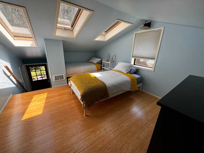 Tam's room