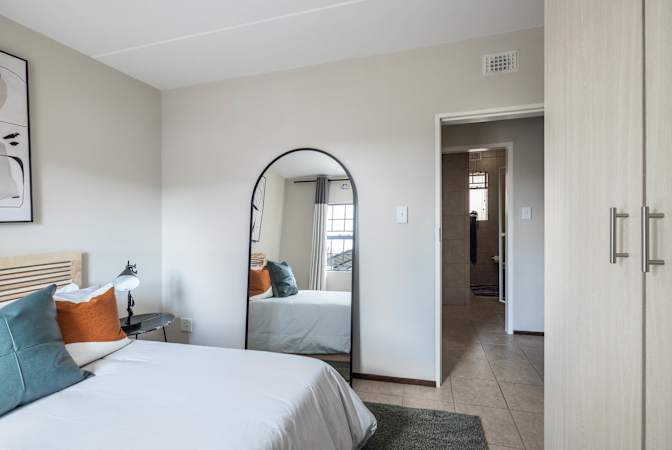JJ The Consultant's room