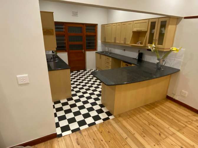 Simon's room