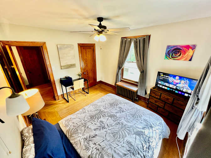 Cincy Furnished Stays's room