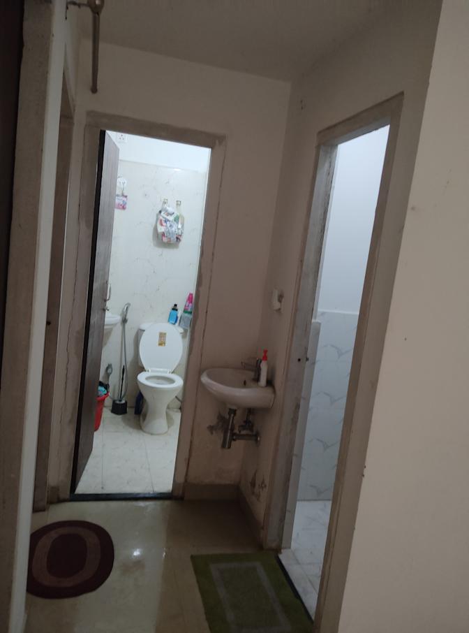 Jisnu's room