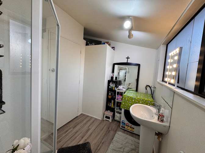 Roy Abraham's room
