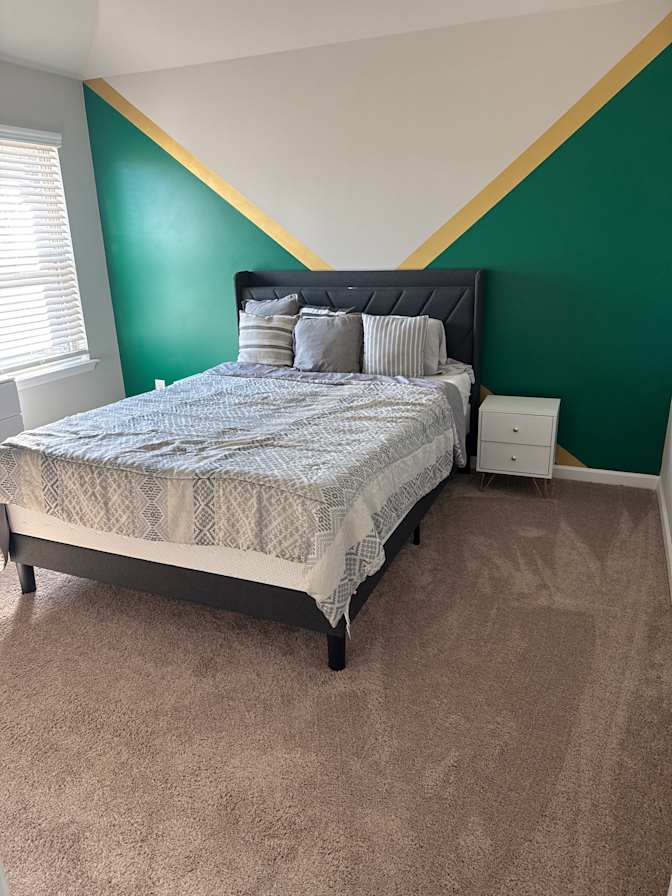 Thomas's room