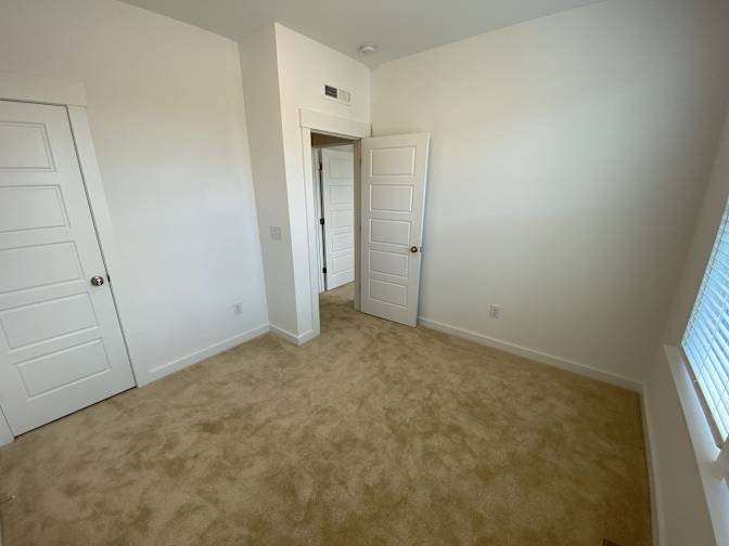 Alcove Rooms's room