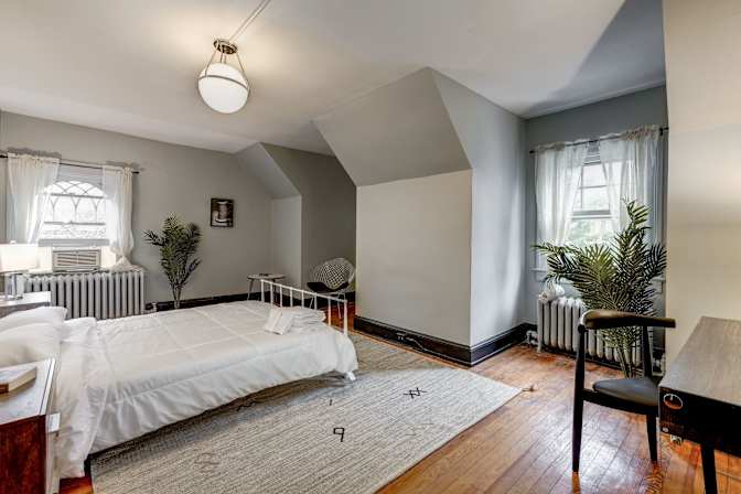 Sam June's room