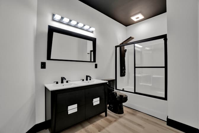 Alcove Rooms's room