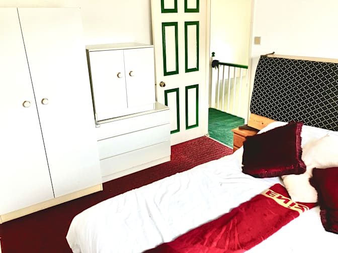 Rob Stawell's room